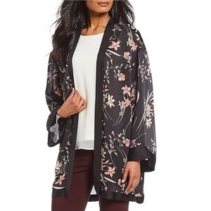 Vince Camuto kimono